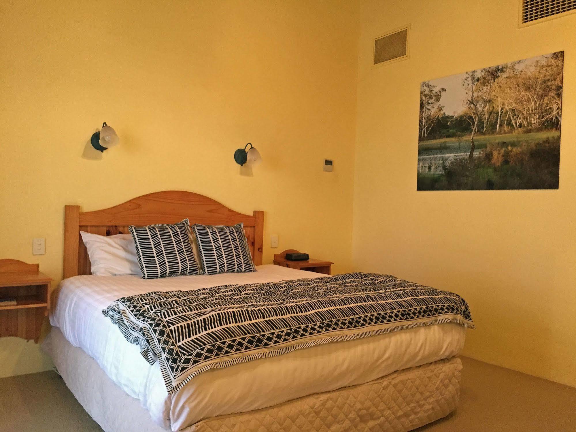 Coonawarra Place Motor Inn Exteriér fotografie